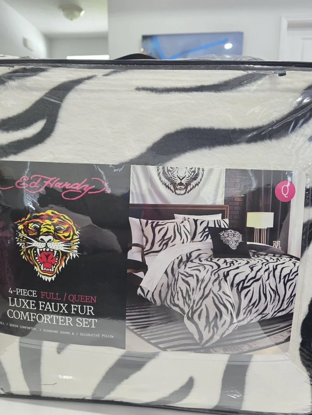 Ed Hardy QUEEN 4 piece Luxe Faux Fur Comforter Set Zebra Print New